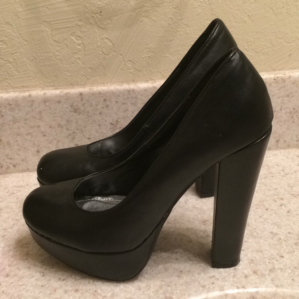 Bamboo high heels size 7 1/2